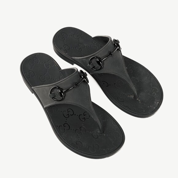 Gucci Black Rubber Horsebit Thong Sandals - Picture 1 of 11
